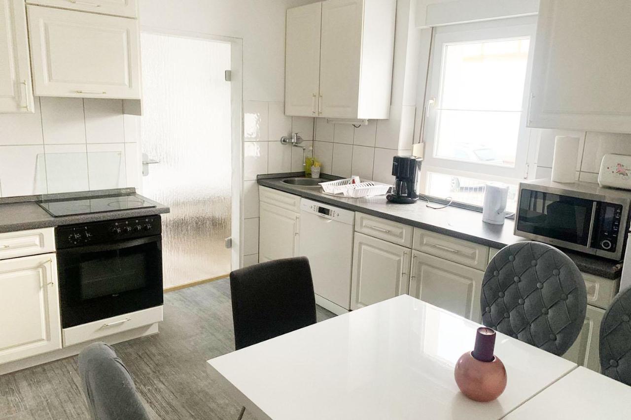 3 Bedroom Apartment In Leverkusen Ngoại thất bức ảnh