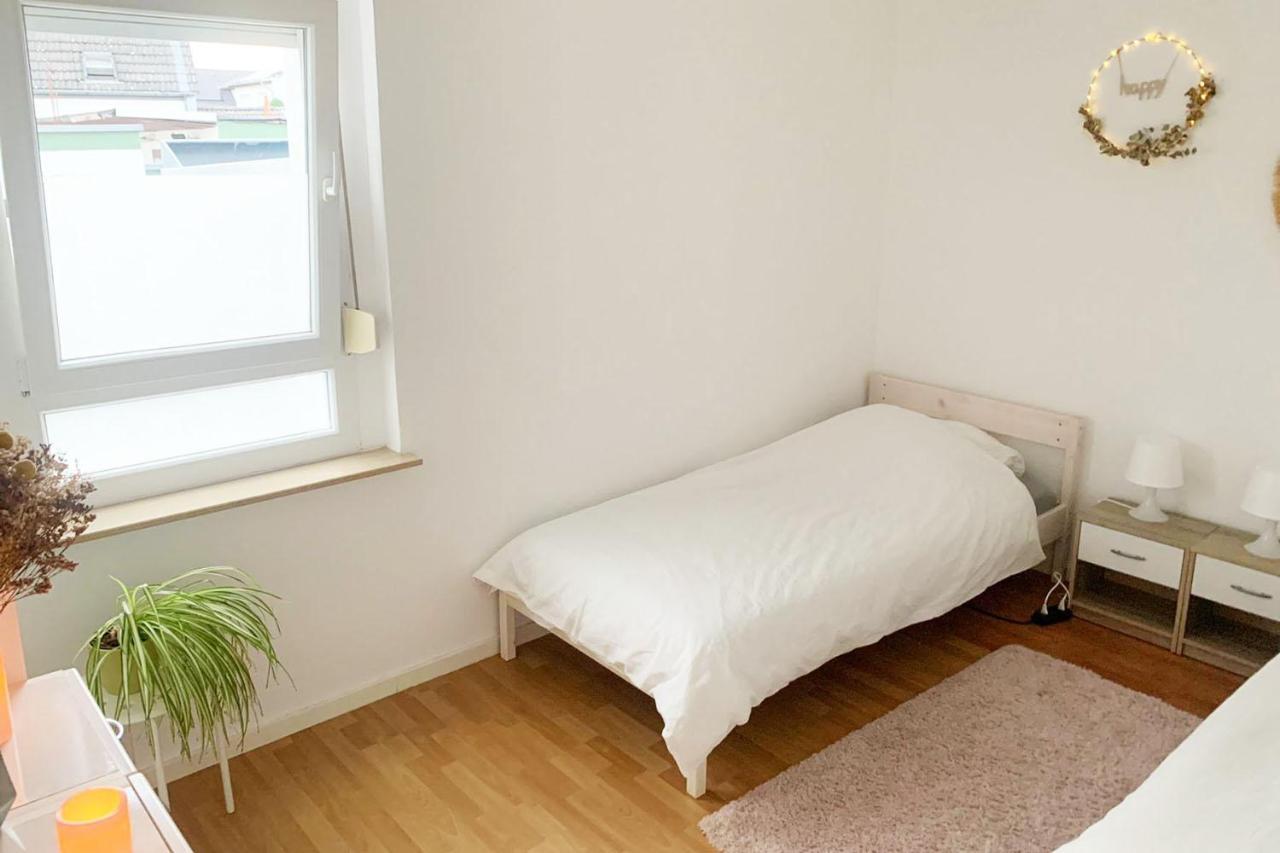 3 Bedroom Apartment In Leverkusen Ngoại thất bức ảnh