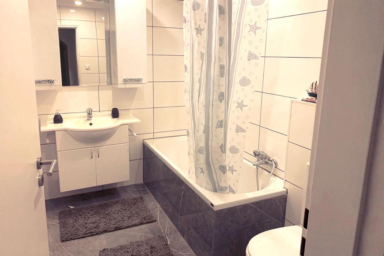 3 Bedroom Apartment In Leverkusen Ngoại thất bức ảnh